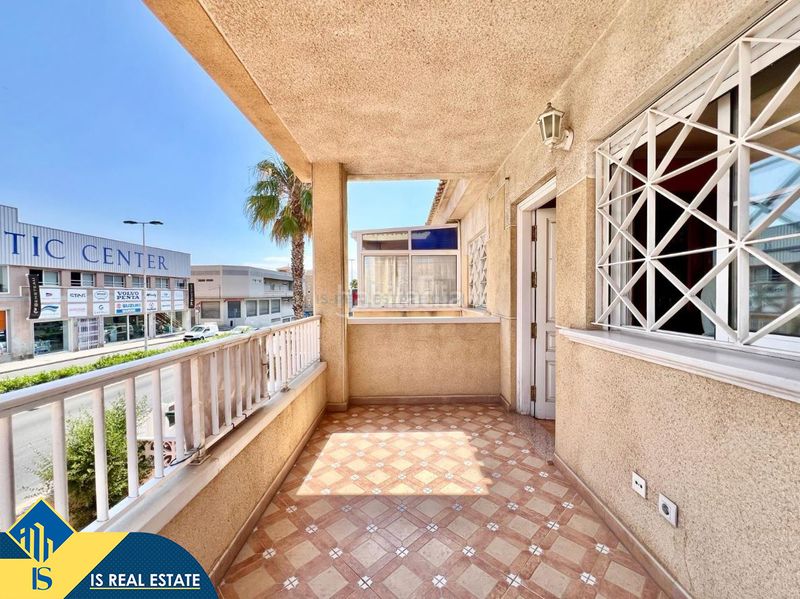 Foto a78d6b41-ddcf-47d4-949e-5e84519a7c91. Casa amb calefacció aparcament piscina a El Molino Torrevieja