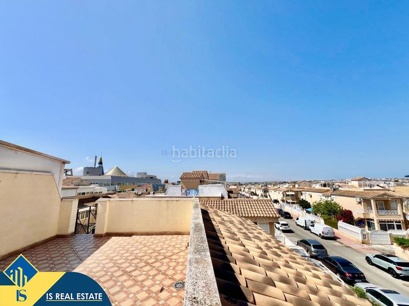 Foto bb358386-6b45-4a75-975a-d67830cbae7e. Casa amb calefacció aparcament piscina a El Molino Torrevieja