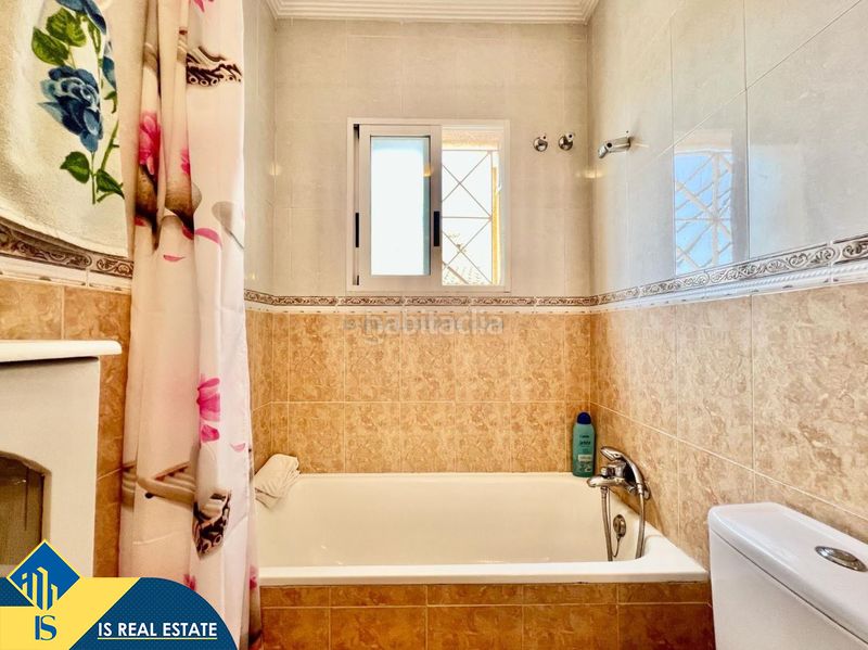 Foto e2fff35c-e58b-4005-9ef4-602968822a6d. Casa amb calefacció aparcament piscina a El Molino Torrevieja