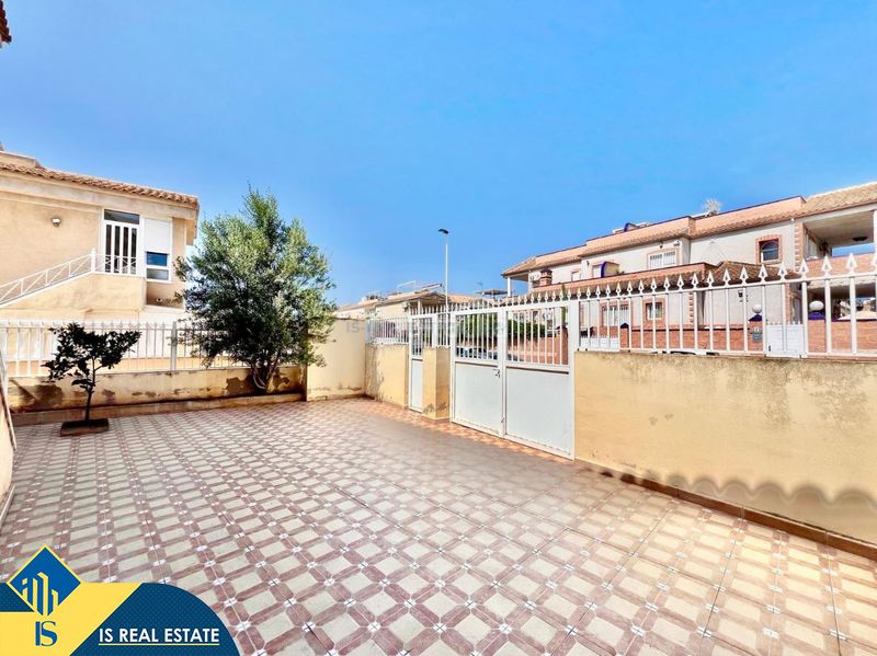 Foto ea2eaa9e-f283-47be-87ee-3d0ad8d246b1. Casa amb calefacció aparcament piscina a El Molino Torrevieja