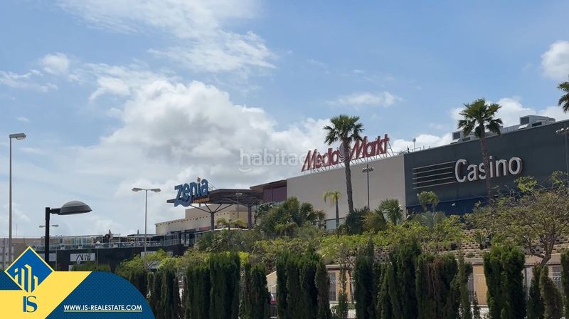 Foto e5bcba99-c897-4c0e-858c-5d1d0c987c16. Casa amb piscina a La Zenia Orihuela