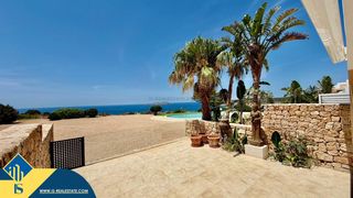 Casa a Cala Vedella-Cala Tarida. Casa con piscina comunitaria, islas baleares, ibiza. 3 habitacio