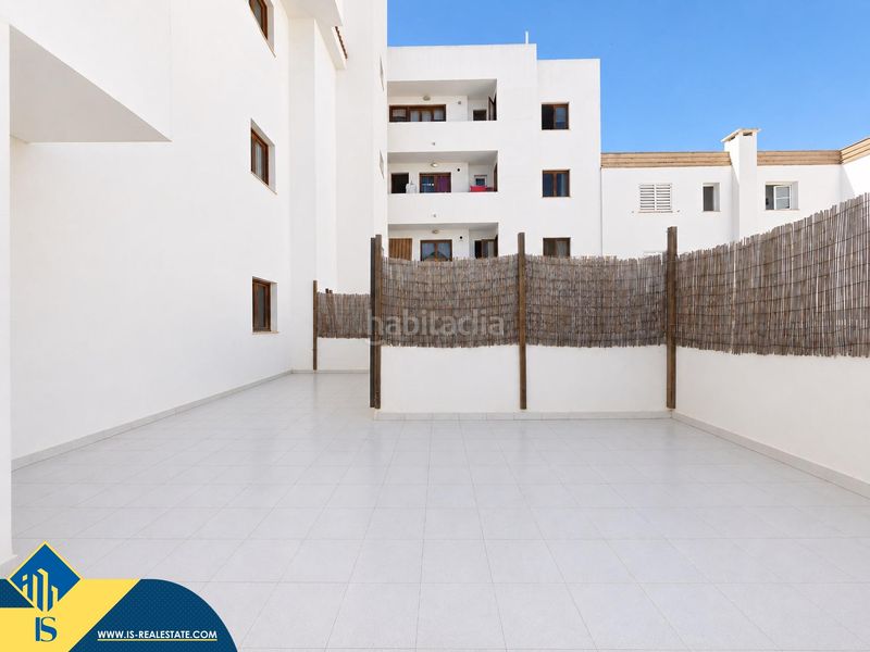 Foto 31ba9bed-7905-4ee1-8d8e-98bbfedddbfc. Pis amb piscina a Santa Eulària des riu Santa Eulària