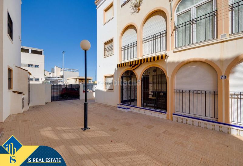 Foto badf8f2d-440e-44c8-820c-e8807451ffa8. Casa amb calefacció piscina a La Veleta Torrevieja
