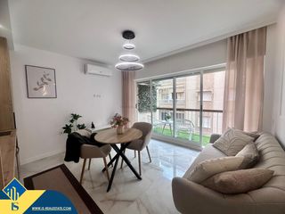 Pis a Antonio Machado. Apartamento reformado con piscina comunitaria, en la provincia d