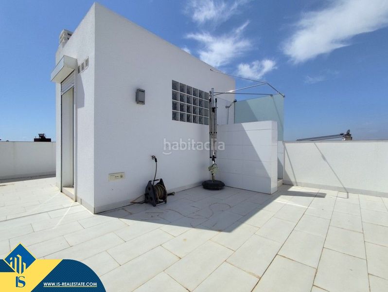 Foto 4a7e5ec8-30da-486c-9b51-8804f36323ea. Casa amb piscina a Parque Acuático - Sector 25 Torrevieja