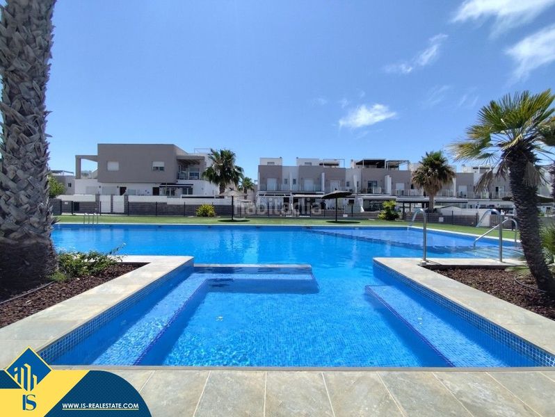 Foto 7576e3a0-68fc-4415-a38b-a6f99fbc1052. Casa amb piscina a Parque Acuático - Sector 25 Torrevieja