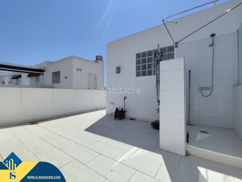 Foto 7dba60f2-2673-4541-9d8c-339eb8b5e930. Casa amb piscina a Parque Acuático - Sector 25 Torrevieja