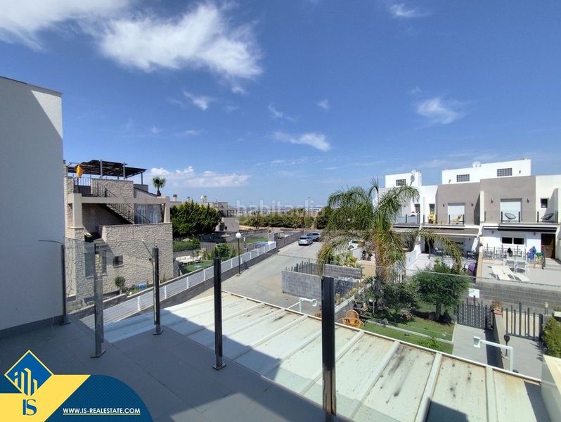 Foto e7e79ca3-de6c-4576-8f5f-94ffc5ac070c. Casa amb piscina a Parque Acuático - Sector 25 Torrevieja
