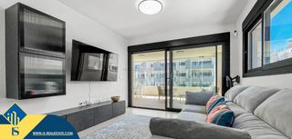 Flat in Villamartín-Las Filipinas. Apartamento con piscina comunitaria, en la provincia de alicante