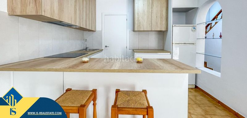 Foto b7ef8aea-6da3-4185-a1ad-393e80221e4d. Casa amb aparcament a Playa Flamenca Orihuela