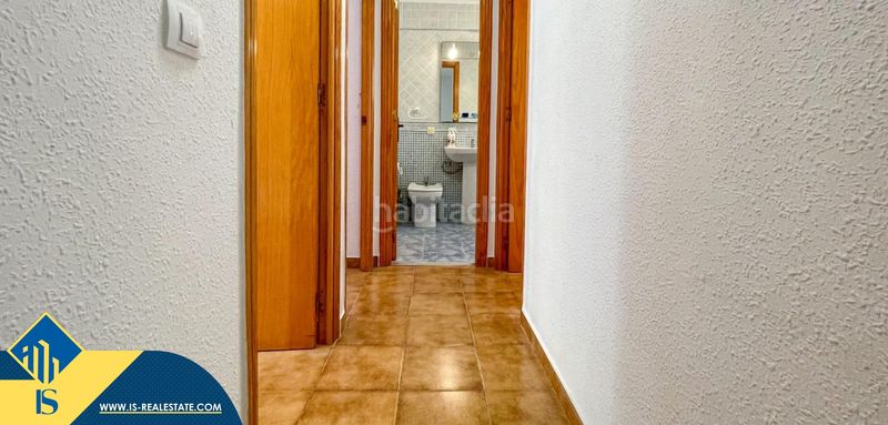 Foto bf030742-6e63-4ac2-9577-275f9e309077. Casa amb aparcament a Playa Flamenca Orihuela