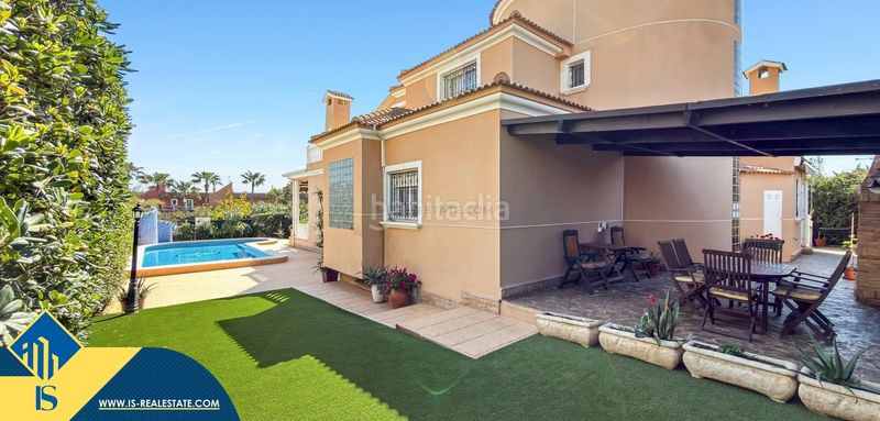 Foto d381f61f-a9f2-4ca4-861f-44e7d0b85457. Chalet in Cañada del Molino Torrevieja
