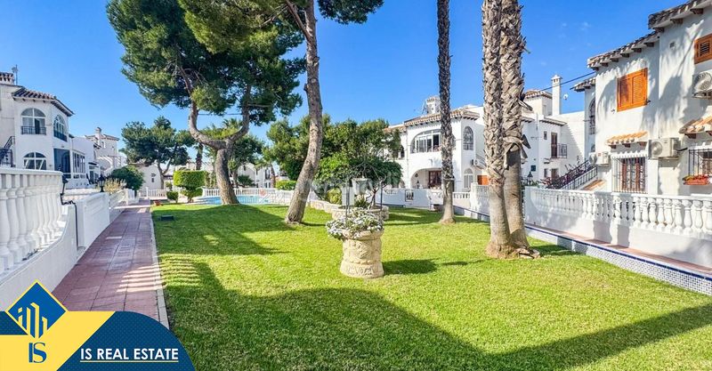 Foto 43650e83-6313-4a3d-a139-dbe545bb14e5. Casa amb xemeneia calefacció piscina a Aguas Nuevas Torrevieja