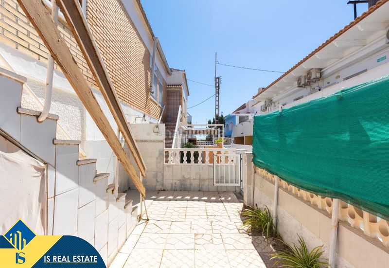 Foto 022c627e-6d97-42a8-b03a-aa2bbc56d301. Casa amb calefacció a Los Europeos Torrevieja
