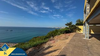Xalet a Cabo Roig. Villa con piscina privada, en la provincia de alicante, en orihu