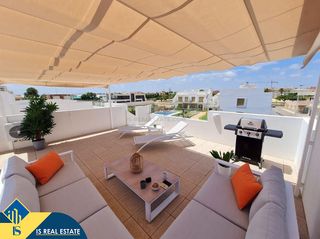Àtic a Pilar de la Horadada Ciudad. Ático con piscina comunitaria, en la provincia de alicante, en l