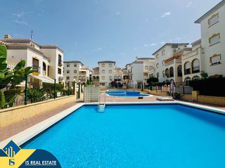 Duplex in Cañada del Molino. Apartamento dúplex con piscina comunitaria, en la provincia de a
