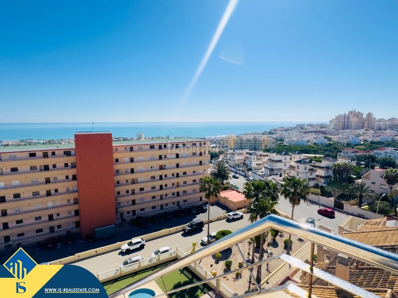Foto 51aea881-c6ad-4974-8ff3-c4ac4f97856a. Àtic amb aparcament piscina a Gaspar Perelló Torrevieja