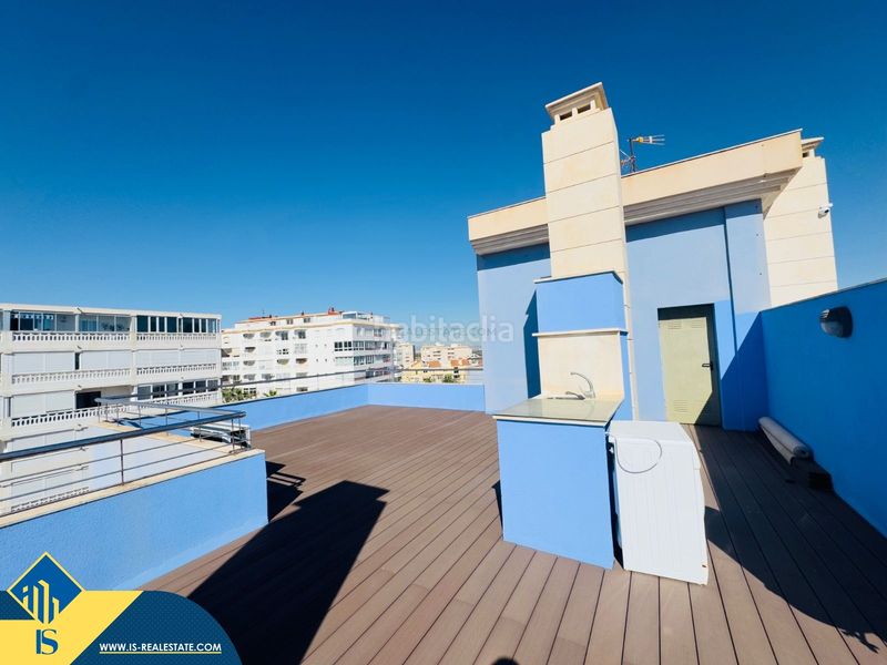 Foto 78aa4135-d9fc-4761-895e-10add8f2c28f. Àtic amb aparcament piscina a Gaspar Perelló Torrevieja