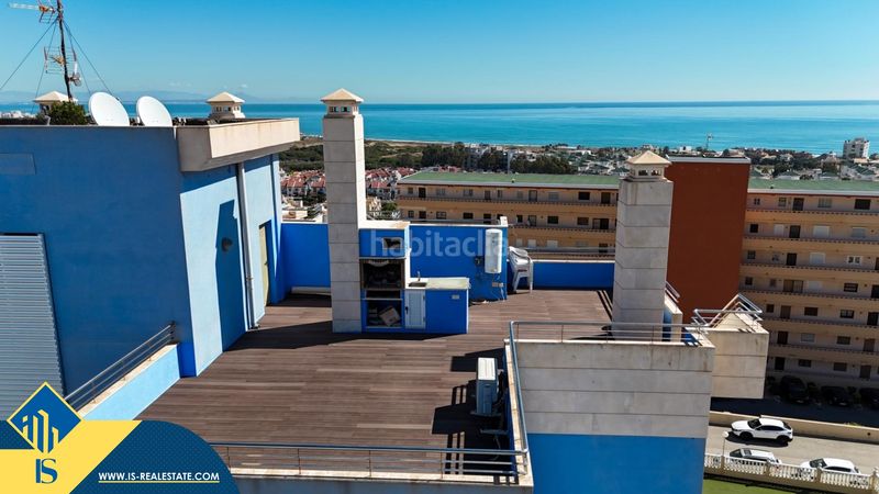 Foto d2dd9497-5e7e-4f0b-8075-69f32fcc1275. Àtic amb aparcament piscina a Gaspar Perelló Torrevieja