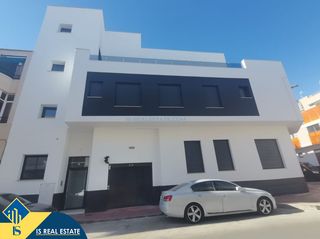 Apartament a Centro - Muelle Pesquero. Apartamento con piscina comunitaria, en la provincia de alicante