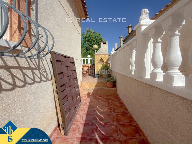 Foto 336335d1-b380-4b99-bb0f-293e08763563. Casa amb aparcament piscina a Aguas Nuevas Torrevieja