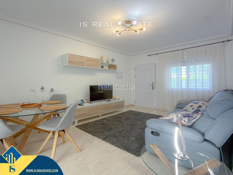 Foto 39c8e632-a6f4-4508-8668-c3a89efd14da. Casa amb aparcament piscina a Aguas Nuevas Torrevieja