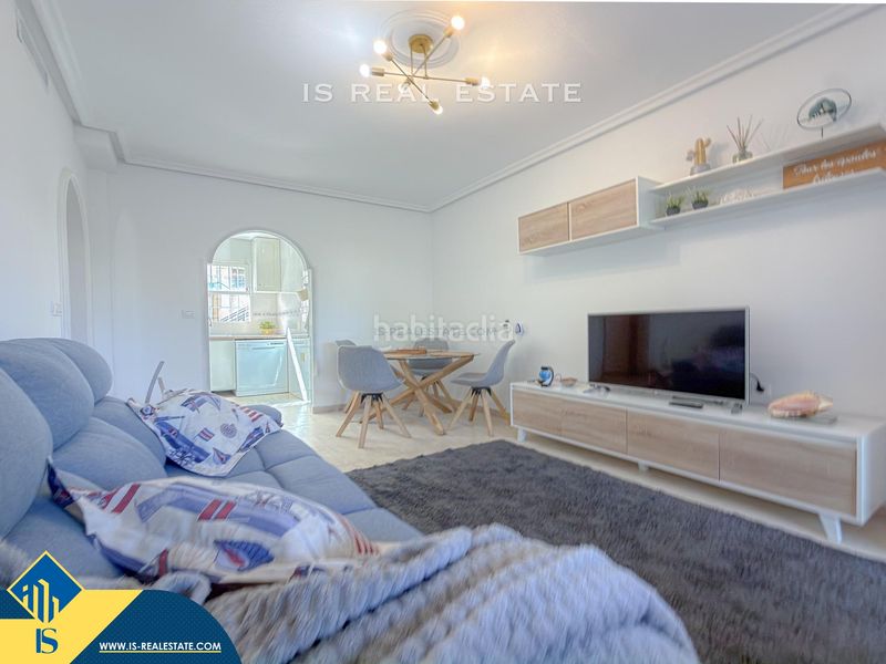 Foto a612dd07-61a4-4554-9fd5-d4c5c0e63766. Casa amb aparcament piscina a Aguas Nuevas Torrevieja