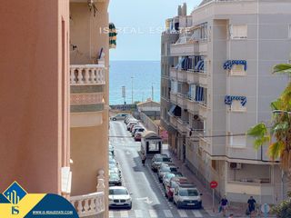 Pis a Zona Playa del Cura. Apartamento con terraza, en la provincia de alicante, en la ciud