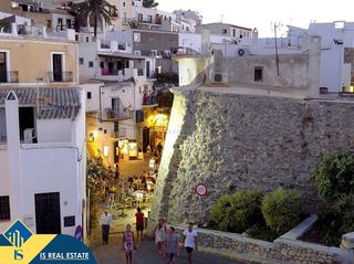 Studio in Dalt Vila-La Marina. Estudio cerca del mar, islas baleares, ibiza. 41 m² | 100 metros