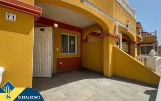 Casa adossada a La Regia
