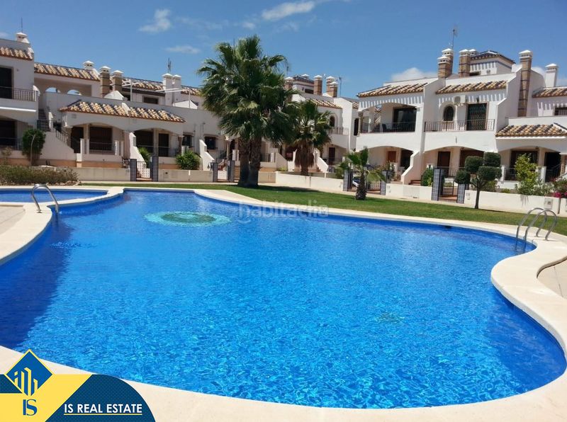 Foto 3621de68-7353-41e9-b352-83225b843856. Dúplex amb xemeneia calefacció aparcament piscina a Orihuela