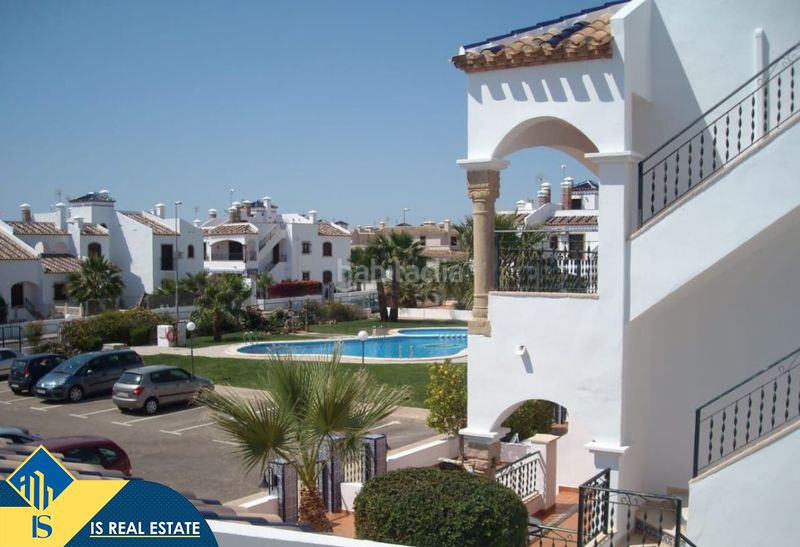 Foto 42d76c19-4b95-49b6-b22c-83d6a28c0d60. Dúplex amb xemeneia calefacció aparcament piscina a Orihuela