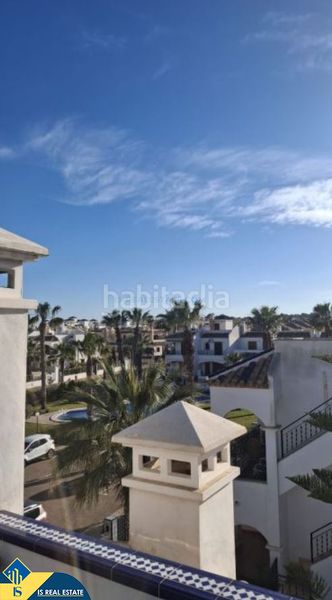 Foto bc2575f2-d622-4e93-bac0-3033822eb5ed. Dúplex amb xemeneia calefacció aparcament piscina a Orihuela
