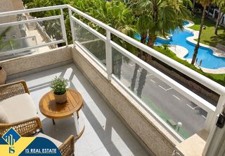 Apartament a Campoamor. Apartamento con piscina comunitaria, en la provincia de alicante