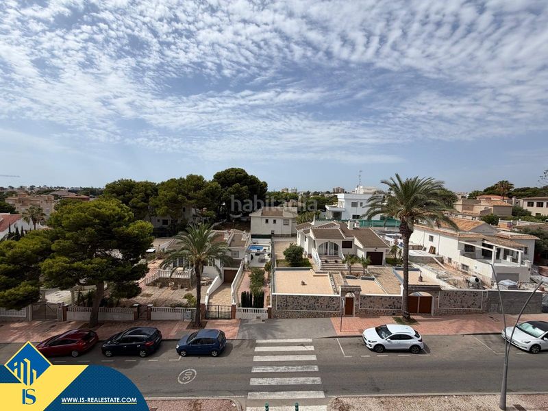 Foto 7a9f678a-b608-45f0-bd8b-e8d5316368c4. Pis amb aparcament a La Zenia Orihuela