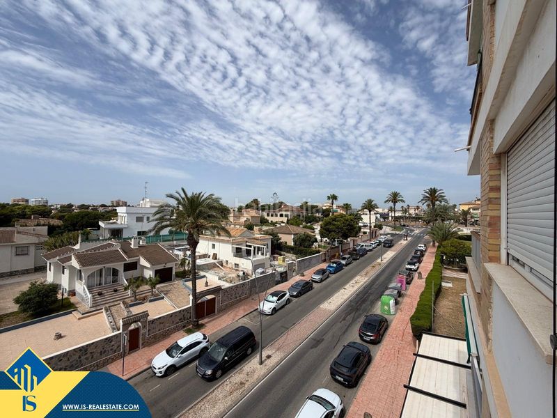 Foto e2d35dd4-0e3e-4bd3-9399-7df06f24f092. Pis amb aparcament a La Zenia Orihuela