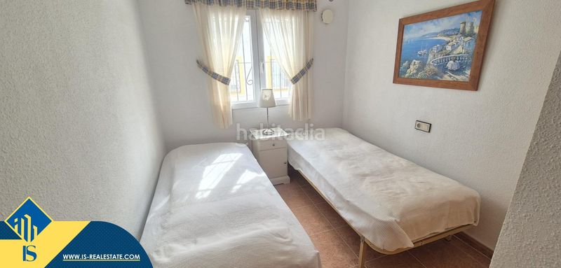 Foto 5278d525-baba-4b03-9ebe-ffe4ca254eaa. Casa amb piscina a Los Balcones y los Altos Orihuela