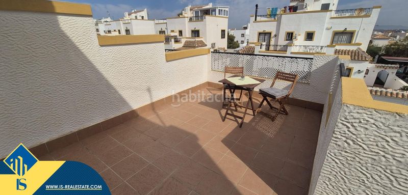 Foto 8d101a01-9e3c-4f42-82e1-fb547af3a912. Casa amb piscina a Los Balcones y los Altos Orihuela