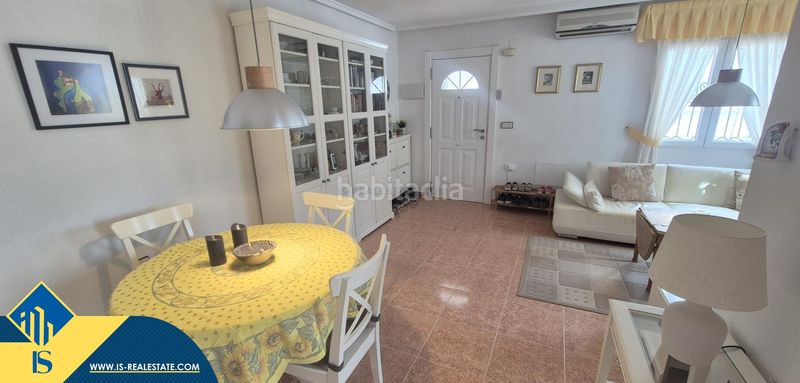 Foto 9c361b0f-7008-4233-9609-32e91ab0dc16. Casa amb piscina a Los Balcones y los Altos Orihuela