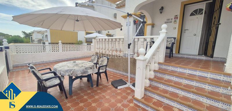 Foto 9d0c2915-df58-4508-8255-3b1e49869ec9. Casa amb piscina a Los Balcones y los Altos Orihuela