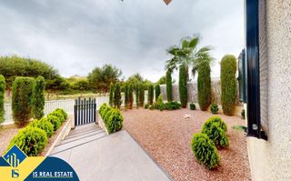 Location Chalet à La Regia. Villa con piscina compartida, en la provincia de alicante, en la