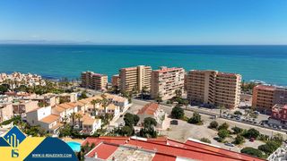 Casa a Cabo Cervera. Casa con terraza, en la provincia de alicante, en la localidad d