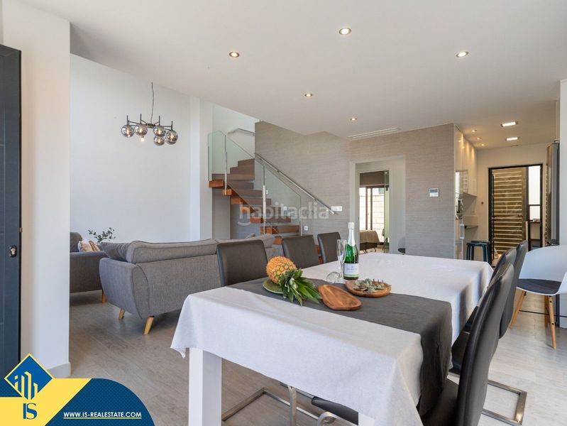Foto 3edba610-7fa7-43d8-8a1f-0d6c78d51589. Chalet villa con piscina privada, en la provincia de alicante, , en la localidad de ciudad quesada. 3 habitaciones | 104 m² | a en Rojales