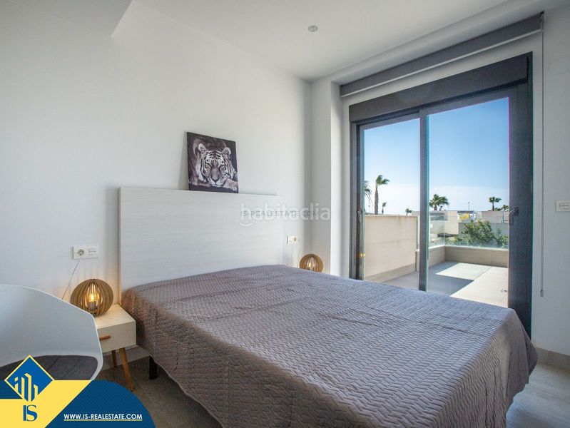 Foto 9966ad4a-2c7e-4da9-8f27-a97ad20374f5. Chalet villa con piscina privada, en la provincia de alicante, , en la localidad de ciudad quesada. 3 habitaciones | 104 m² | a en Rojales