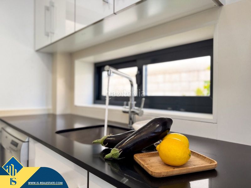 Foto cf4f5dce-a05d-4803-bee9-4d7e44b6fa66. Chalet villa con piscina privada, en la provincia de alicante, , en la localidad de ciudad quesada. 3 habitaciones | 104 m² | a en Rojales