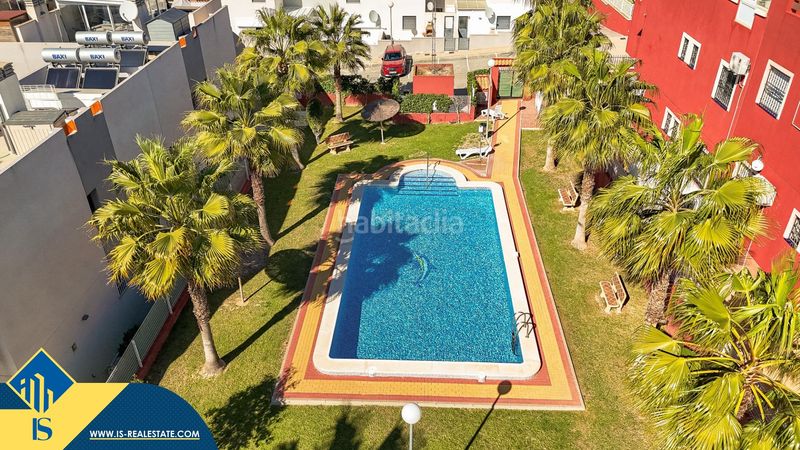 Foto 5fe7130f-7345-43cd-b01d-8da479f4f693. Casa amb piscina a La Florida Orihuela
