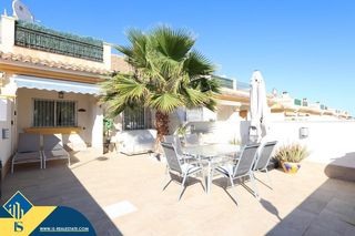 Lloguer Casa a La Regia. Casa con piscina comunitaria, en la provincia de alicante, en or