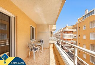 Apartamento en Antonio Machado. Apartamento con piscina comunitaria, en la provincia de alicante